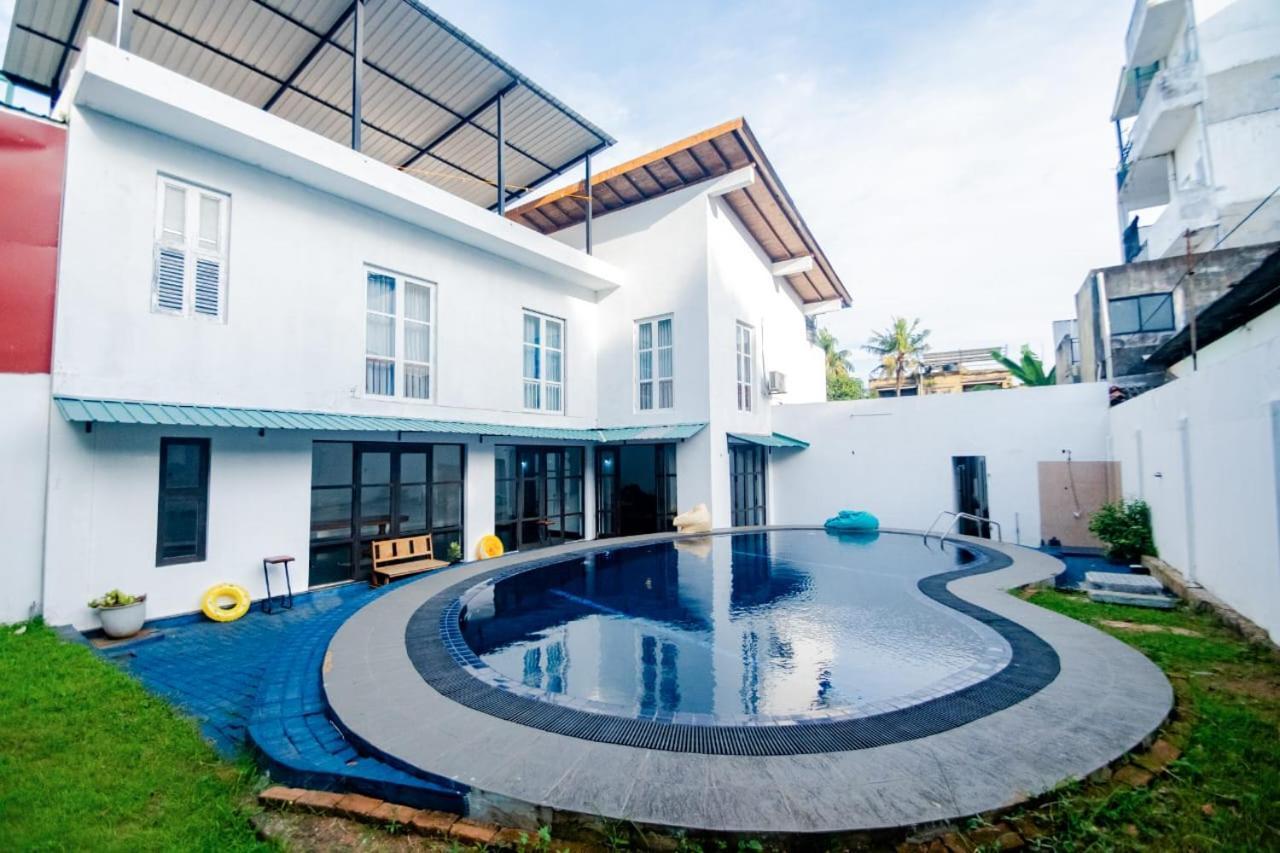 Hotel One Sixty Dehiwala-Mount Lavinia Exterior photo